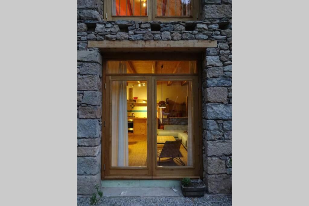 Pont De Valenti Mountain Retreat Apartman Girona Kültér fotó